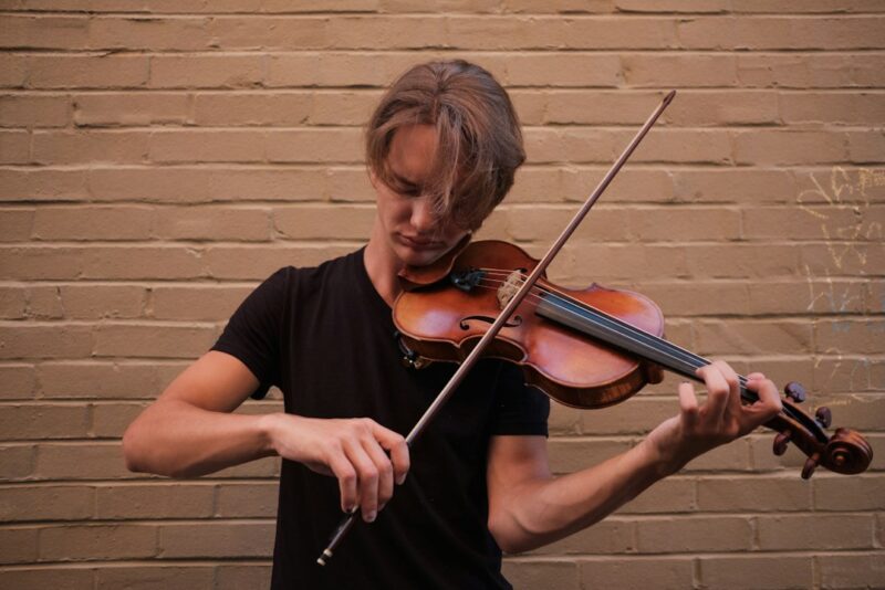 Learn to Play Violin with the Best Mobile Apps